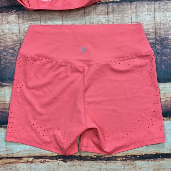 BuffBunny Pink Laser Cut Out Set - Picture 8 of 12